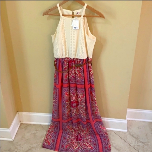 AUW Dresses & Skirts - NWT! AUW Maxi Dress w/Belt- Cream Lace on Top and Pink/Purple Design on Skirt. L